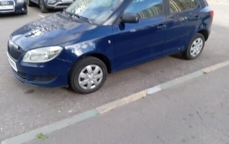 Skoda Fabia II, 2013 год, 410 000 рублей, 3 фотография