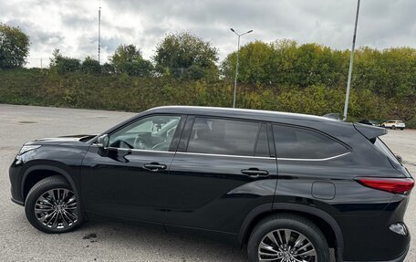 Toyota Highlander, 2025 год, 6 000 000 рублей, 8 фотография
