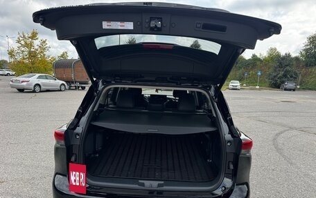 Toyota Highlander, 2025 год, 6 000 000 рублей, 17 фотография