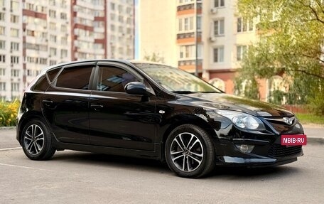 Hyundai i30 I, 2011 год, 735 000 рублей, 2 фотография