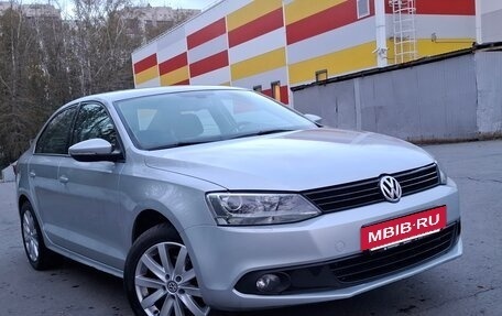 Volkswagen Jetta VI, 2011 год, 780 000 рублей, 23 фотография