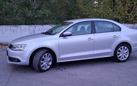 Volkswagen Jetta VI, 2011 год, 780 000 рублей, 32 фотография