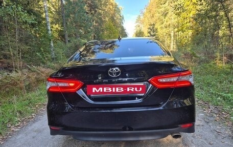 Toyota Camry, 2018 год, 2 450 000 рублей, 5 фотография