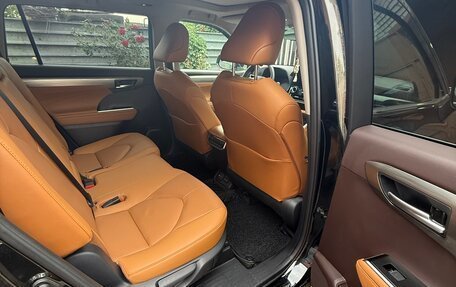 Toyota Highlander, 2025 год, 5 280 000 рублей, 11 фотография