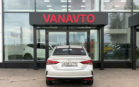 Hyundai Solaris II рестайлинг, 2021 год, 1 620 000 рублей, 4 фотография