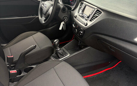 Hyundai Solaris II рестайлинг, 2021 год, 1 620 000 рублей, 14 фотография