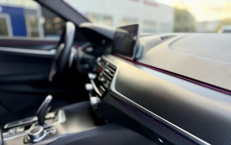 BMW 5 серия, 2021 год, 4 450 000 рублей, 10 фотография