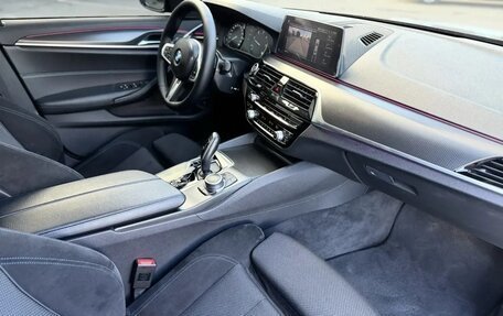BMW 5 серия, 2021 год, 4 450 000 рублей, 13 фотография