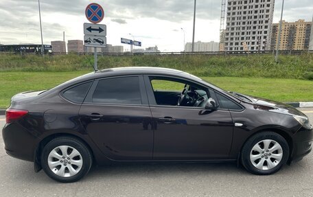 Opel Astra J, 2014 год, 640 000 рублей, 5 фотография