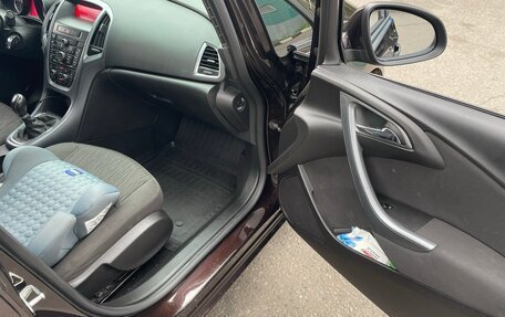 Opel Astra J, 2014 год, 640 000 рублей, 12 фотография