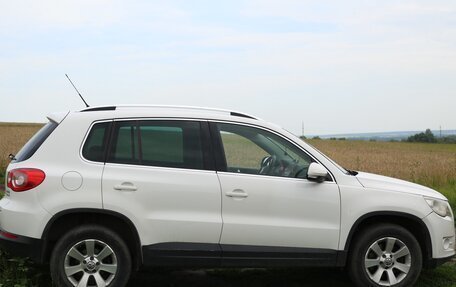 Volkswagen Tiguan I, 2010 год, 845 000 рублей, 4 фотография