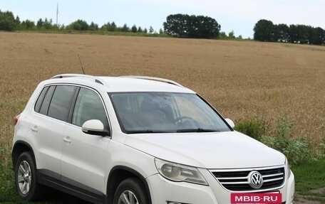 Volkswagen Tiguan I, 2010 год, 845 000 рублей, 3 фотография