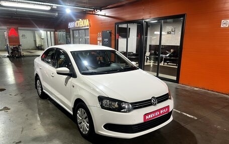 Volkswagen Polo VI (EU Market), 2011 год, 875 000 рублей, 1 фотография