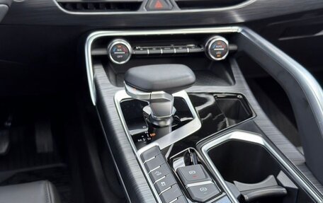 Geely Tugella FY11, 2023 год, 2 950 000 рублей, 18 фотография