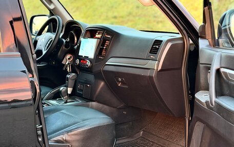 Mitsubishi Pajero IV, 2012 год, 2 099 000 рублей, 13 фотография