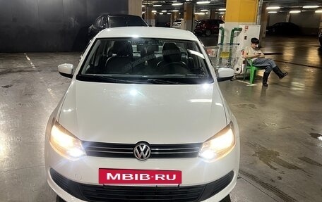 Volkswagen Polo VI (EU Market), 2011 год, 875 000 рублей, 10 фотография