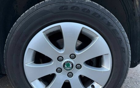 Skoda Yeti I рестайлинг, 2011 год, 817 000 рублей, 19 фотография