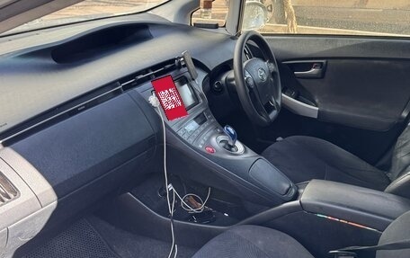 Toyota Prius, 2012 год, 525 000 рублей, 4 фотография