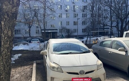 Toyota Prius, 2012 год, 525 000 рублей, 25 фотография