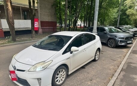 Toyota Prius, 2012 год, 525 000 рублей, 15 фотография