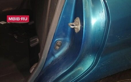 Mazda 323, 1999 год, 155 000 рублей, 7 фотография