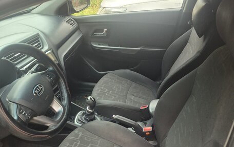 KIA Rio III рестайлинг, 2012 год, 600 000 рублей, 10 фотография