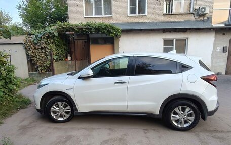 Honda Vezel, 2017 год, 2 000 000 рублей, 2 фотография