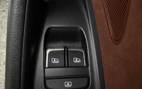 Audi A8, 2010 год, 700 000 рублей, 15 фотография