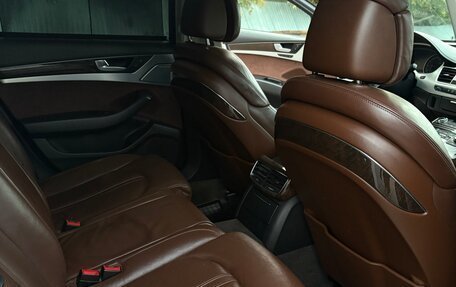 Audi A8, 2010 год, 700 000 рублей, 13 фотография