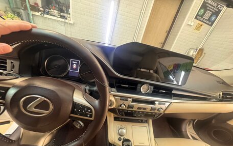 Lexus ES VII, 2016 год, 1 900 000 рублей, 13 фотография