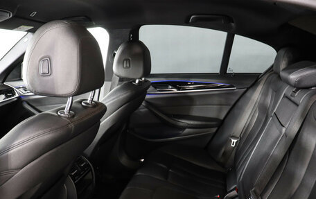 BMW 5 серия, 2019 год, 2 668 322 рублей, 13 фотография