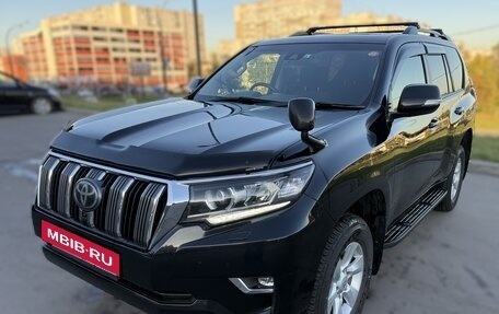 Toyota Land Cruiser Prado 150 рестайлинг 2, 2019 год, 4 350 000 рублей, 3 фотография