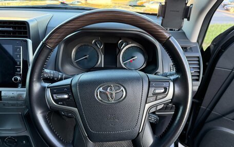 Toyota Land Cruiser Prado 150 рестайлинг 2, 2019 год, 4 350 000 рублей, 10 фотография