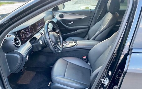 Mercedes-Benz E-Класс, 2019 год, 3 000 000 рублей, 5 фотография