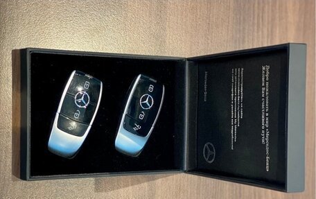 Mercedes-Benz E-Класс, 2019 год, 3 000 000 рублей, 10 фотография