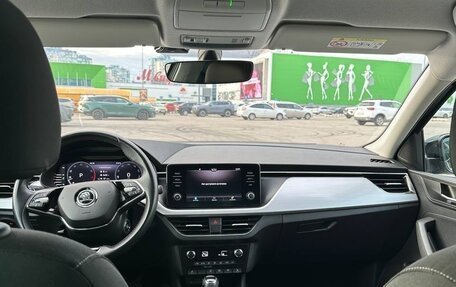 Skoda Rapid II, 2021 год, 1 900 000 рублей, 11 фотография
