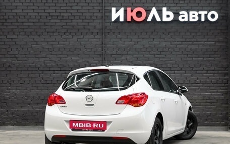 Opel Astra J, 2012 год, 670 000 рублей, 4 фотография