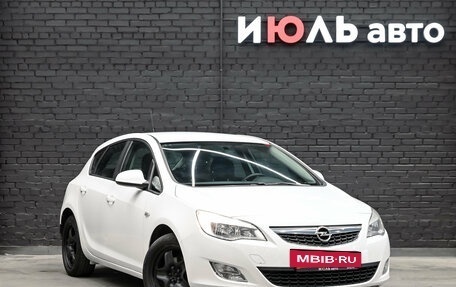Opel Astra J, 2012 год, 670 000 рублей, 3 фотография