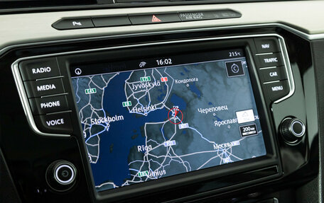 Volkswagen Passat B8 рестайлинг, 2017 год, 1 849 700 рублей, 18 фотография