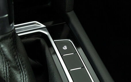 Volkswagen Passat B8 рестайлинг, 2017 год, 1 849 700 рублей, 24 фотография