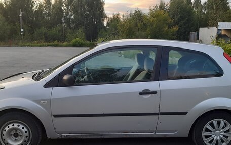 Ford Fiesta, 2003 год, 235 000 рублей, 7 фотография