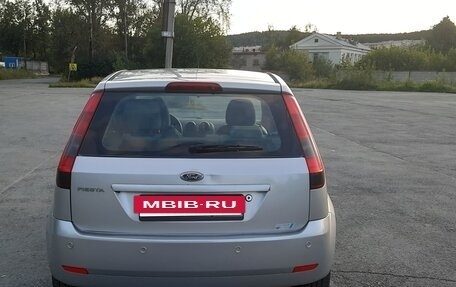 Ford Fiesta, 2003 год, 235 000 рублей, 5 фотография