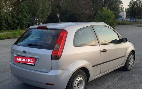 Ford Fiesta, 2003 год, 235 000 рублей, 4 фотография