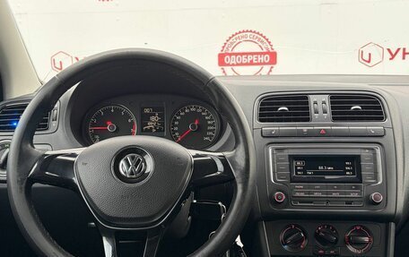 Volkswagen Polo VI (EU Market), 2017 год, 949 000 рублей, 19 фотография
