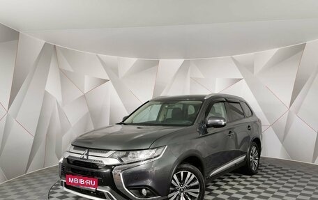 Mitsubishi Outlander III рестайлинг 3, 2020 год, 2 285 000 рублей, 1 фотография