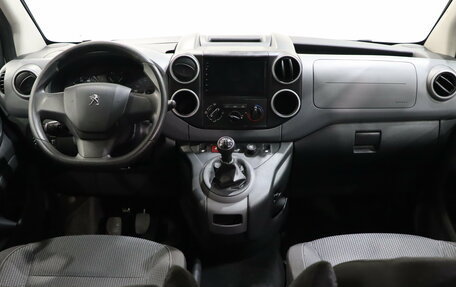 Peugeot Partner II рестайлинг 2, 2021 год, 1 290 000 рублей, 8 фотография