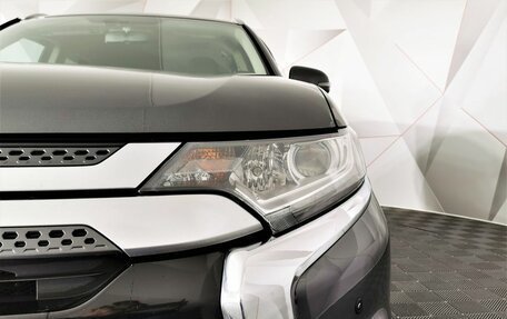 Mitsubishi Outlander III рестайлинг 3, 2020 год, 2 285 000 рублей, 10 фотография