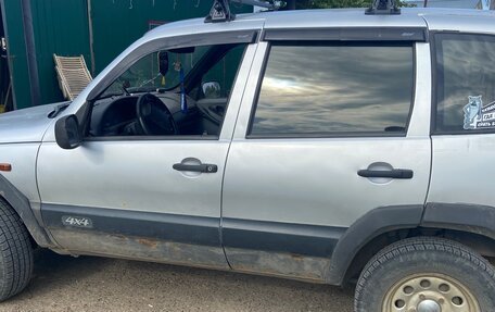 Chevrolet Niva I рестайлинг, 2004 год, 240 000 рублей, 8 фотография