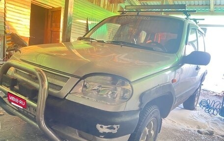 Chevrolet Niva I рестайлинг, 2004 год, 240 000 рублей, 2 фотография