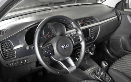 KIA Rio IV, 2017 год, 1 056 700 рублей, 5 фотография